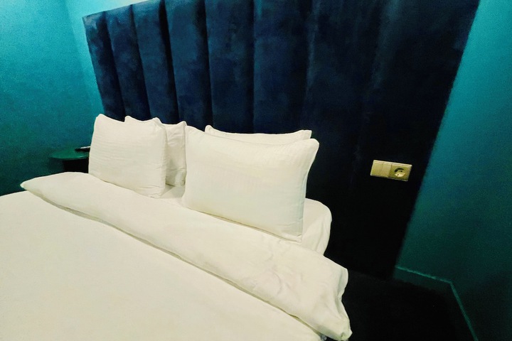 Room 76 of 116