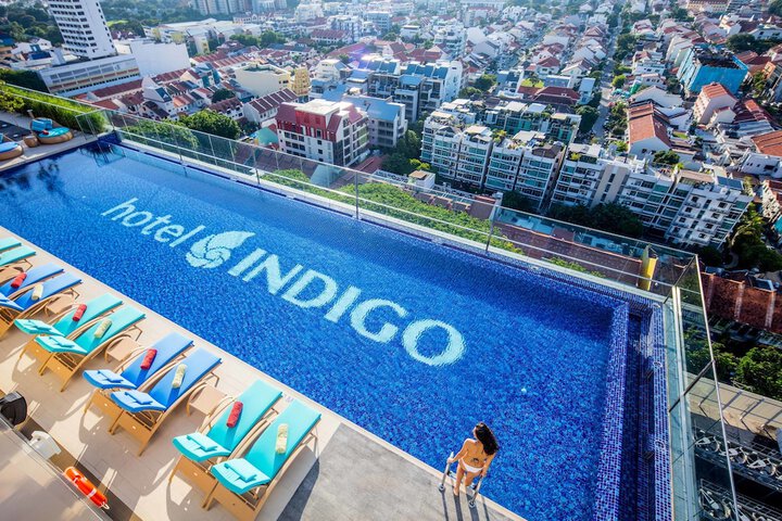 Hotel Pool