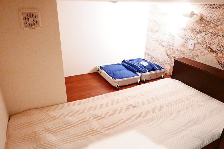 Room 21 of 81