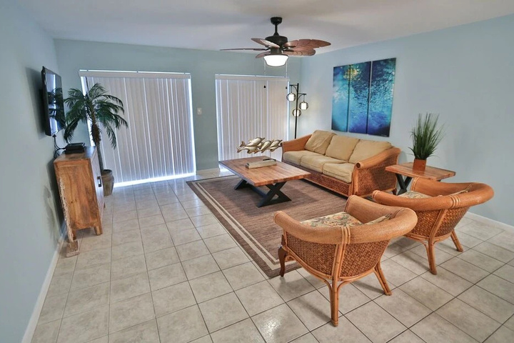 Room 11 of 20