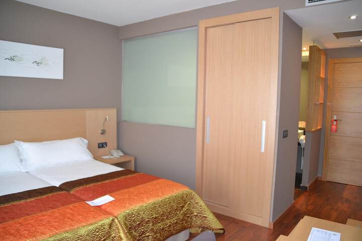 Room 8 of 56