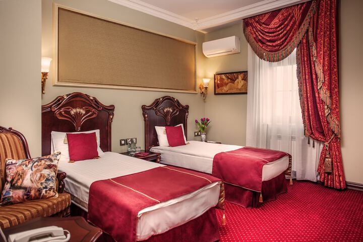 Room 15 of 31