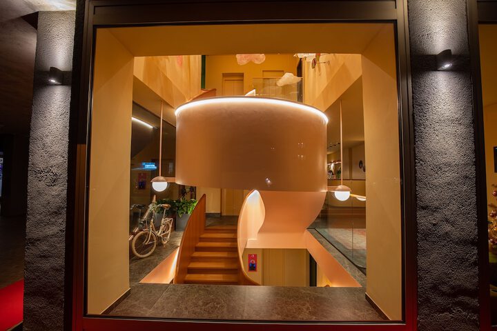 Hotel 147 of 153