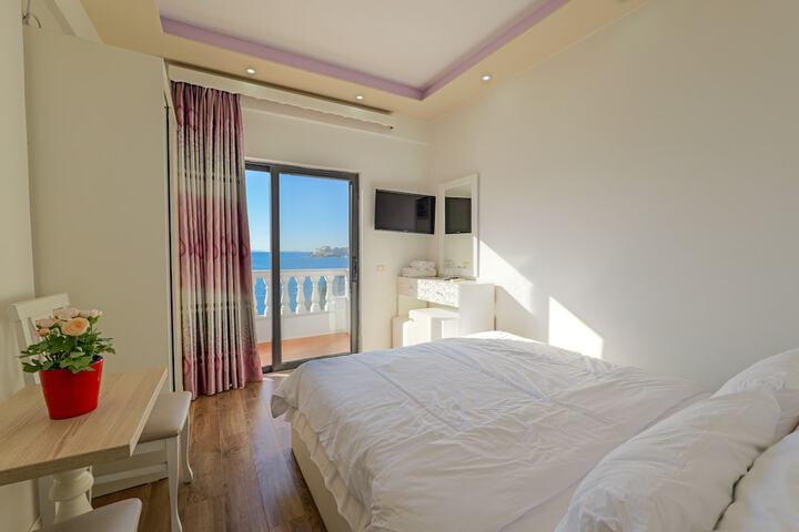 Room 75 of 119