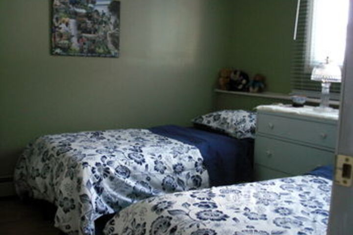 Room 11 of 16
