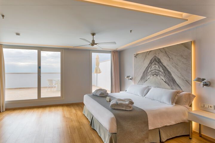 Room 10 of 187
