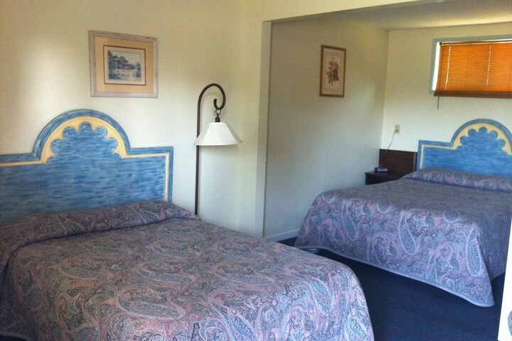 Room 3 of 17