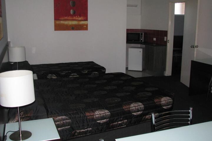 Room 10 of 17