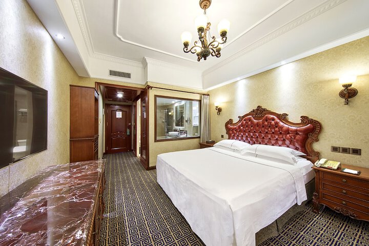 Room 18 of 57