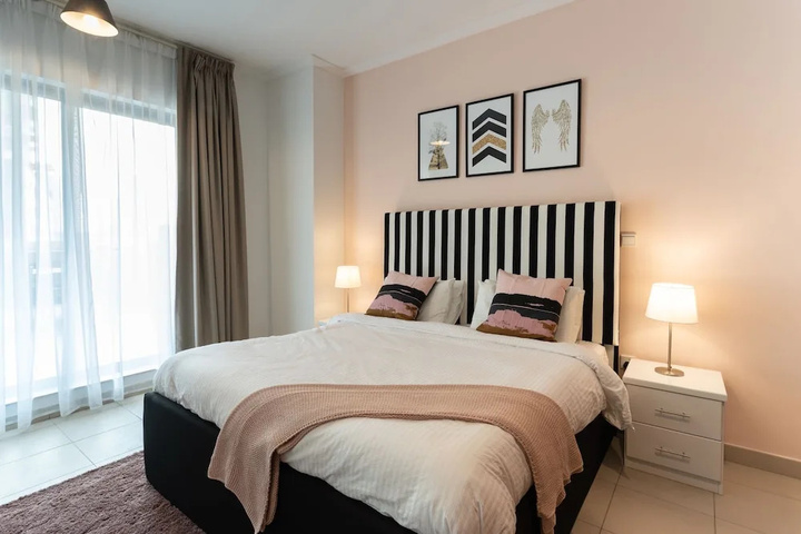 Room 2 of 12