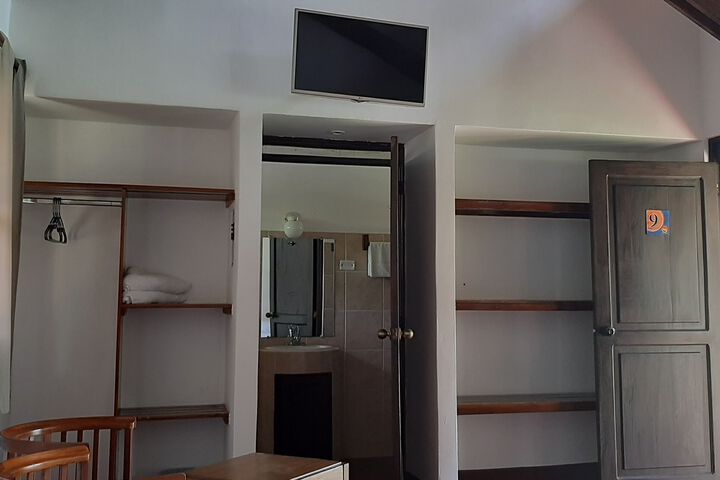 Room 67 of 77