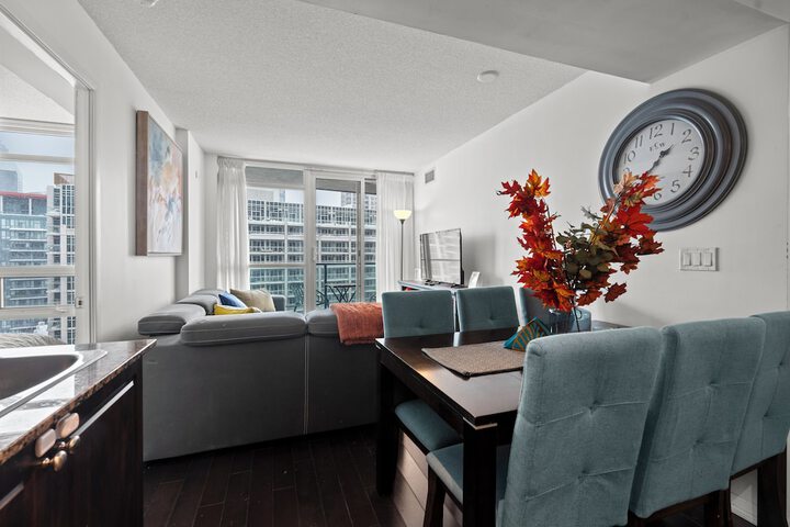 Room 204 of 330