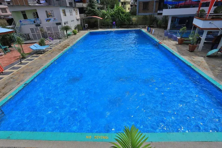 Pool 9 of 18