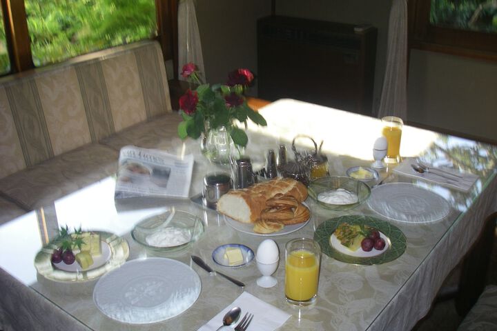 Breakfast/Coffee Service 21 of 32