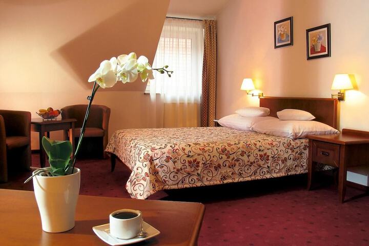 Room 16 of 56