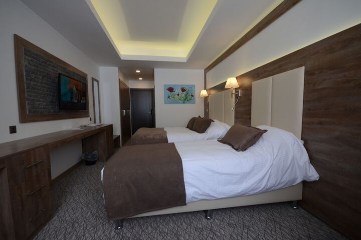 Room 5 of 56