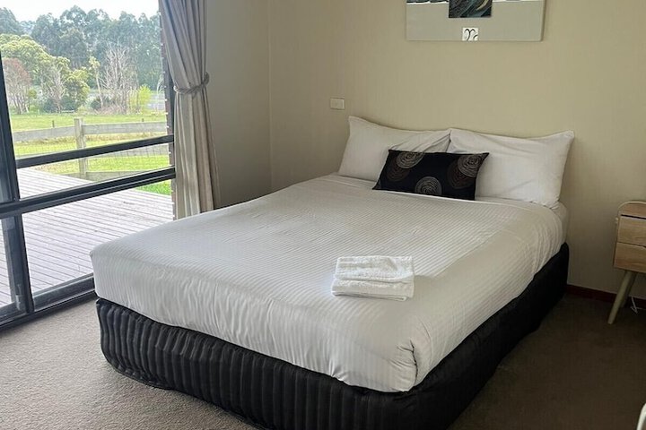Room 6 of 32