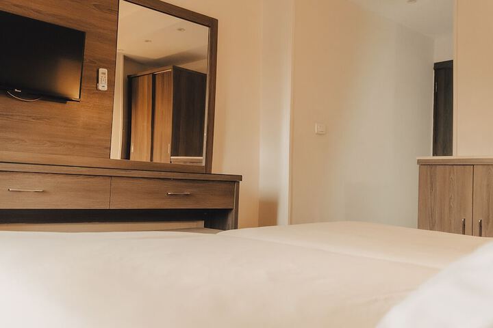 Room 85 of 127