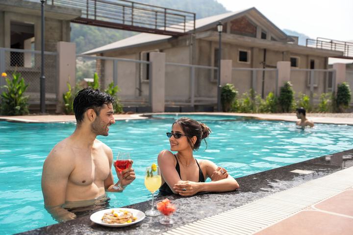 Pool 41 of 54