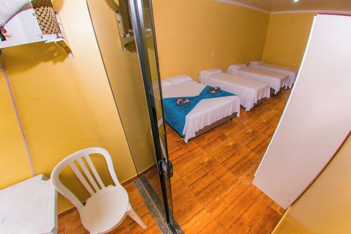 Room 14 of 36