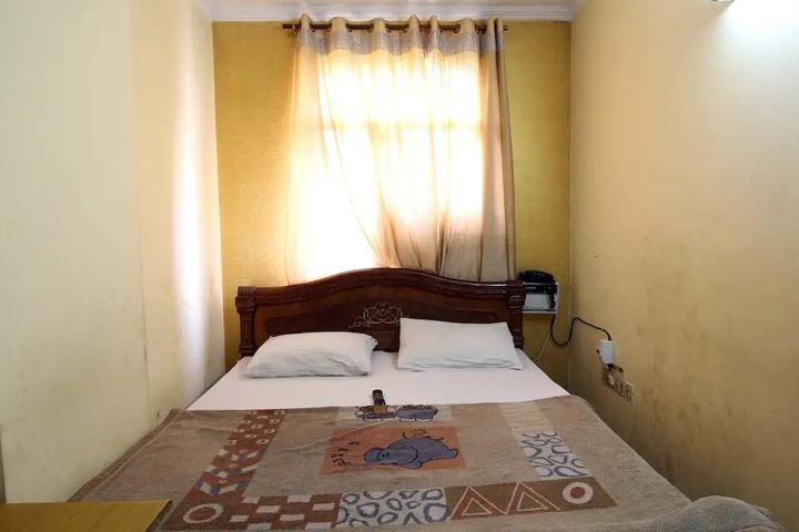 Room 3 of 5