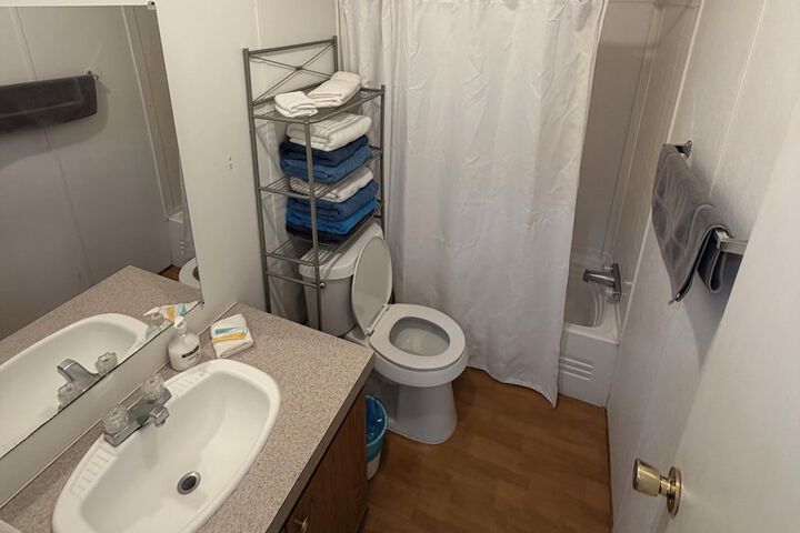 Room 62 of 98