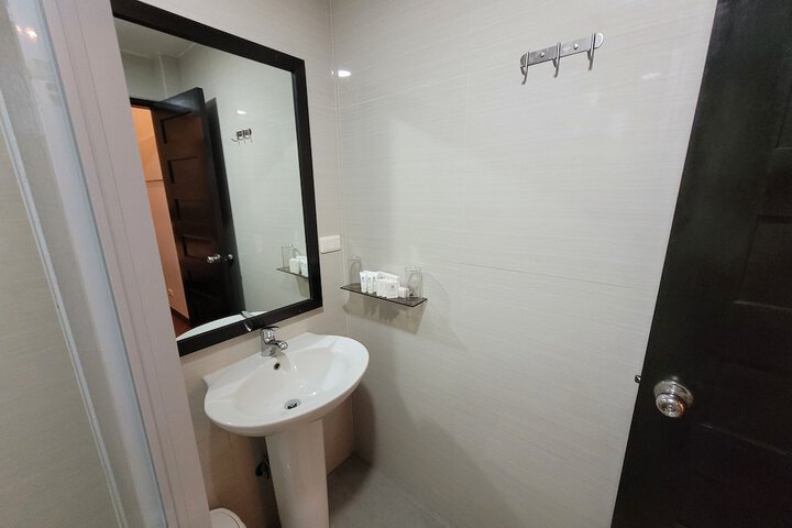 Room 54 of 112