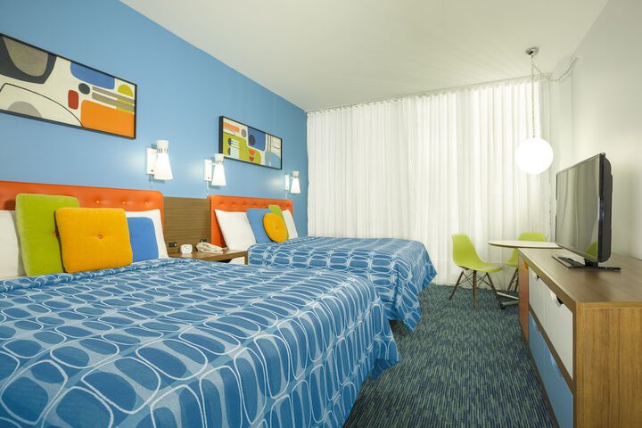 Room 4 of 73