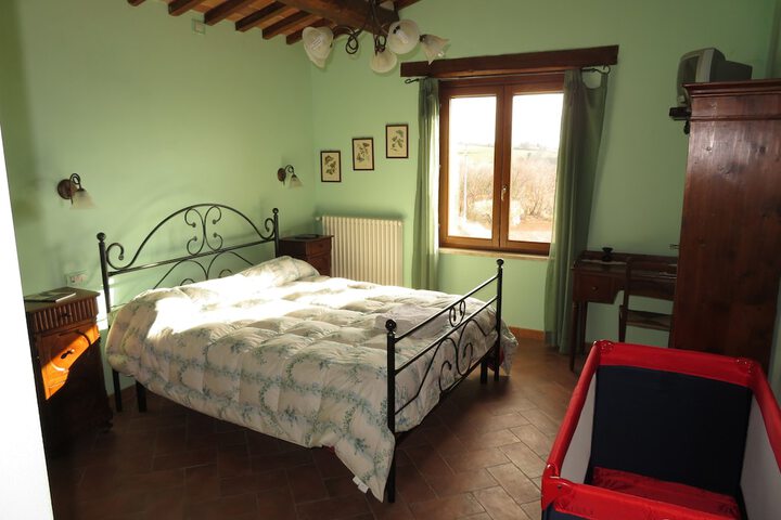 Room 5 of 43
