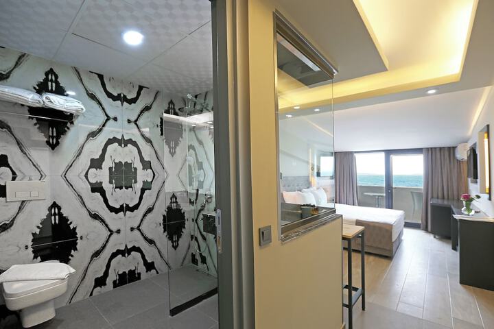 Room 7 of 29