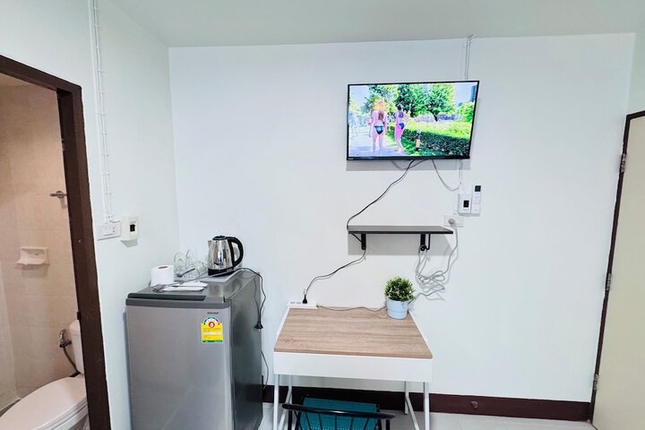 Room 9 of 21