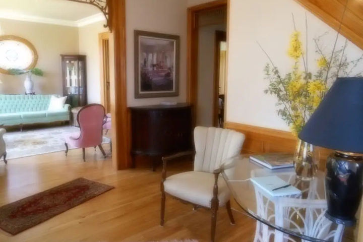 Room 15 of 26
