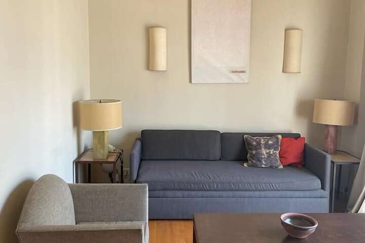 Room 17 of 38
