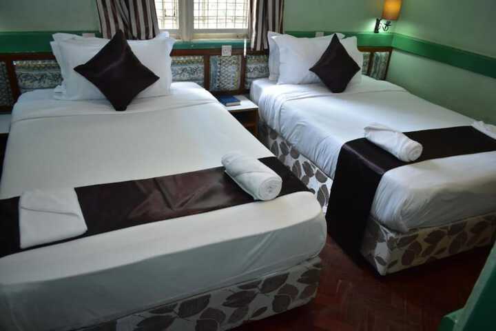 Room 12 of 50