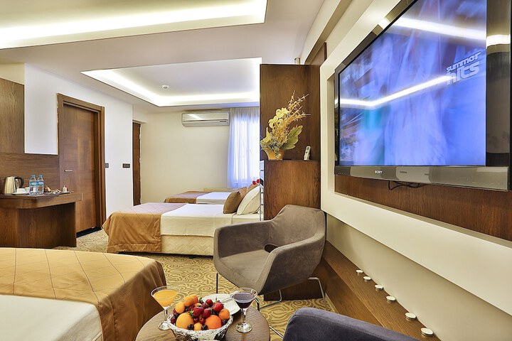 Room 21 of 84