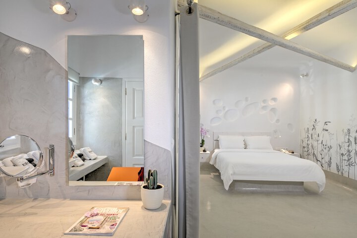 Room 5 of 64
