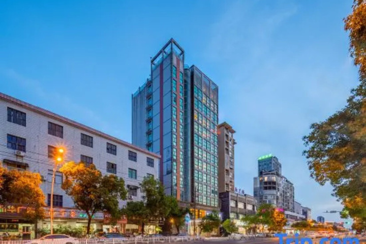 Chinese E-House Unmanned Sharing Hotel (Yushan Qili Street)