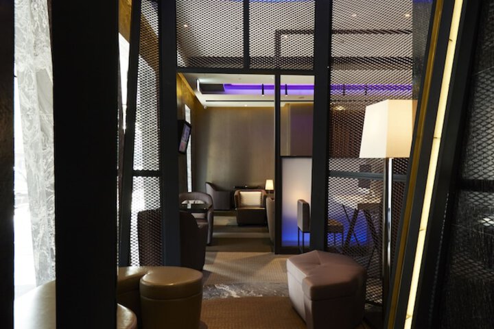 Hotel Interior 7 of 80