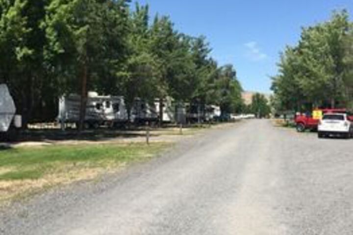 Exterior of Sunny Springs Resort & Campground