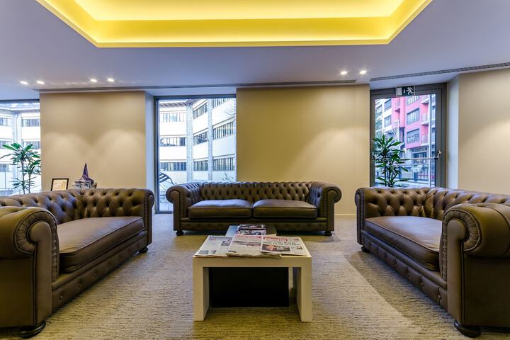 Guest Lobby