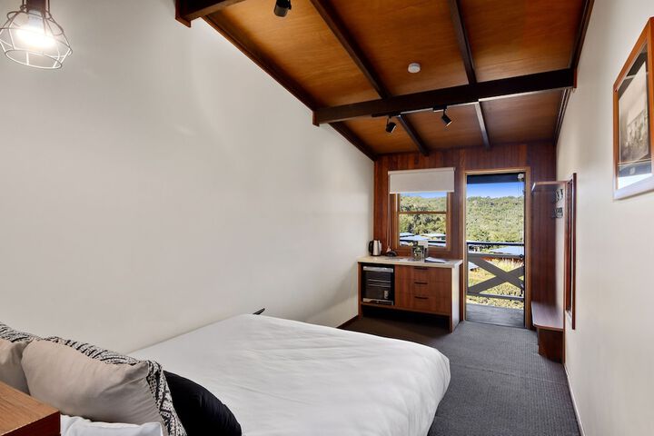 Room 3 of 53
