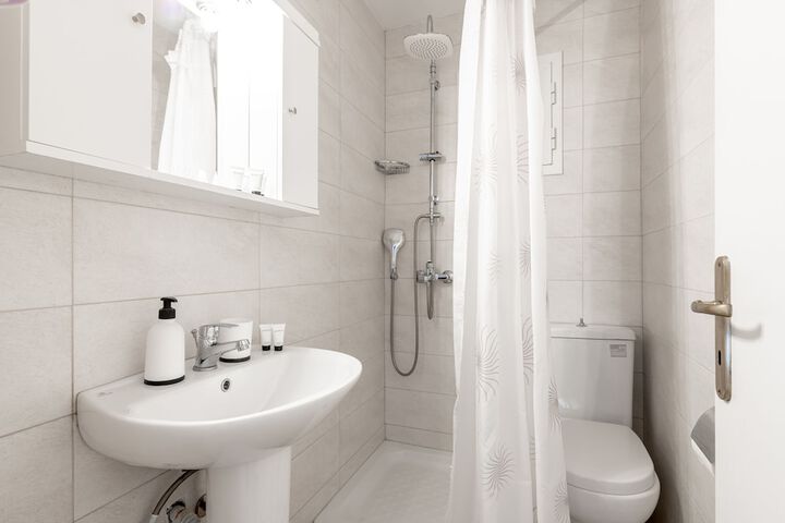 Room 20 of 29