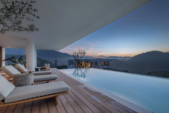 Pool 157 of 218