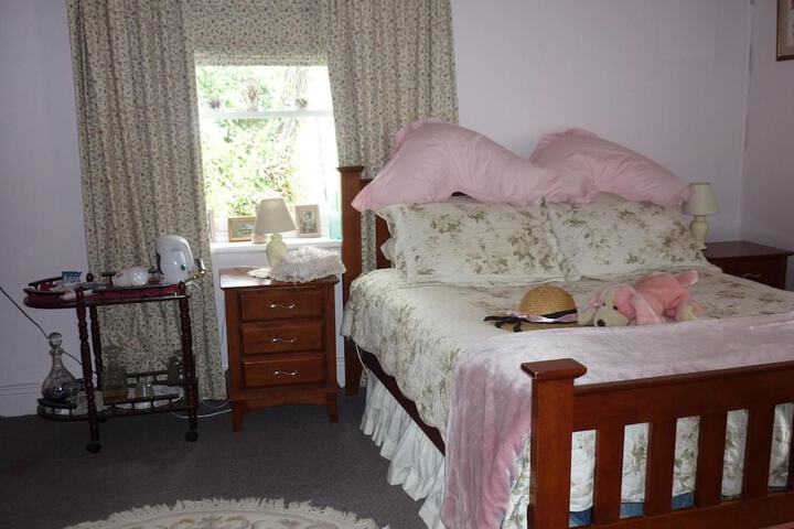 Room 9 of 49