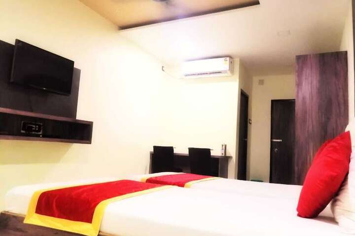 Room 11 of 22
