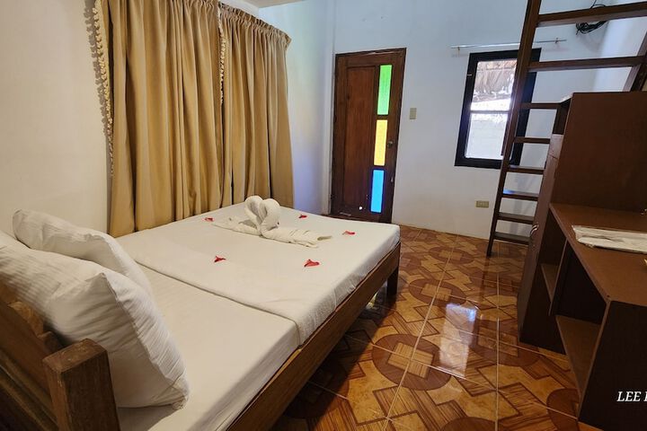 Room 75 of 141