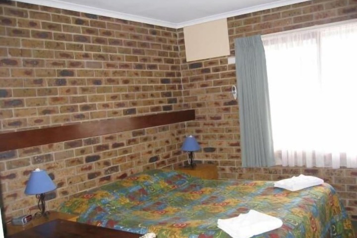 Room 15 of 26