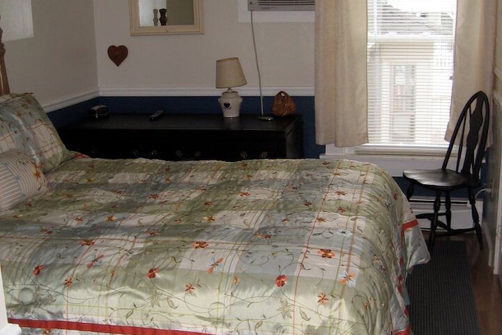 Room 4 of 39