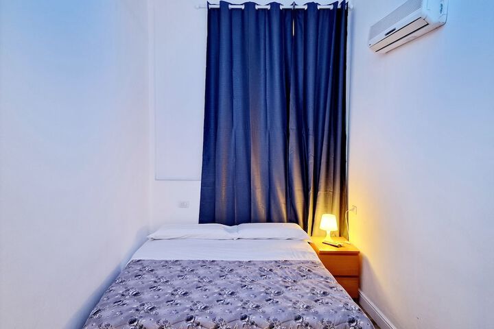 Room 10 of 69