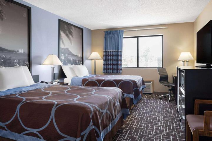 2 Double Beds Second Floor (4 of 7)